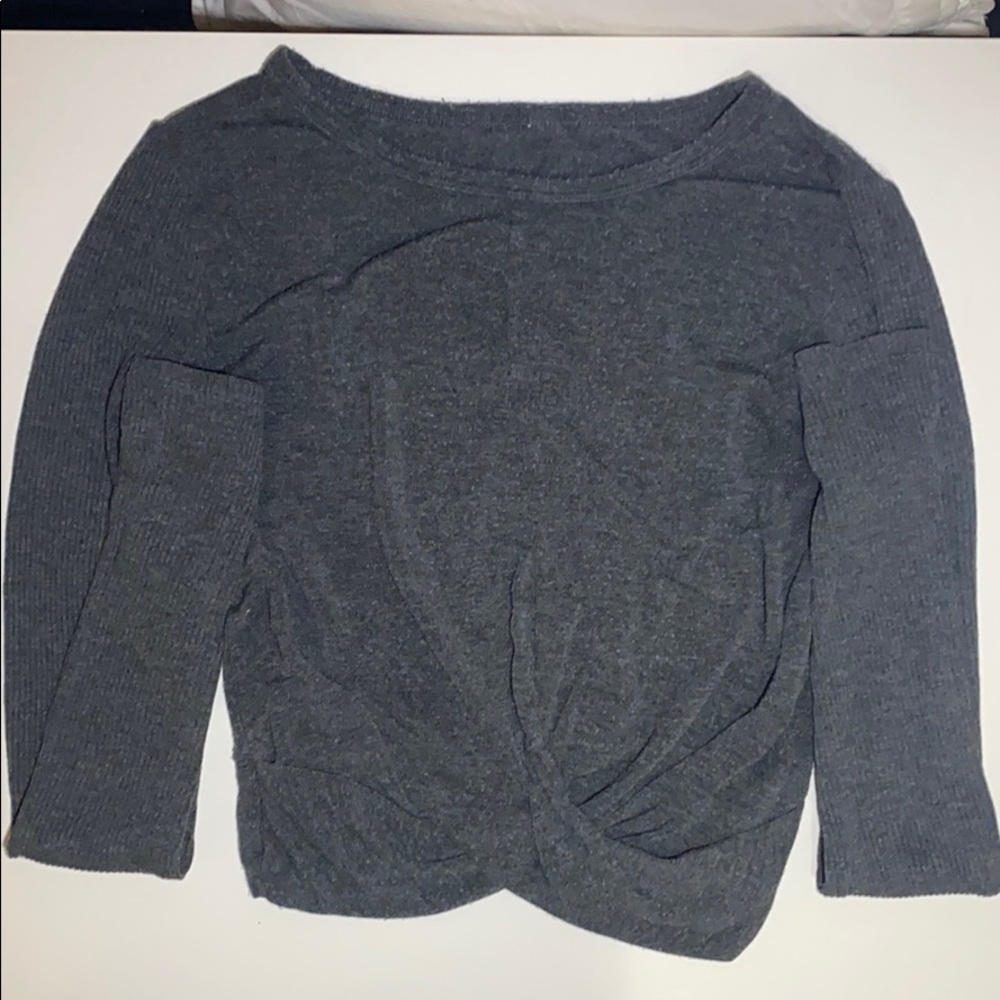 Alo Yoga NEW w/o tags,Grey, Size Small Workout Top